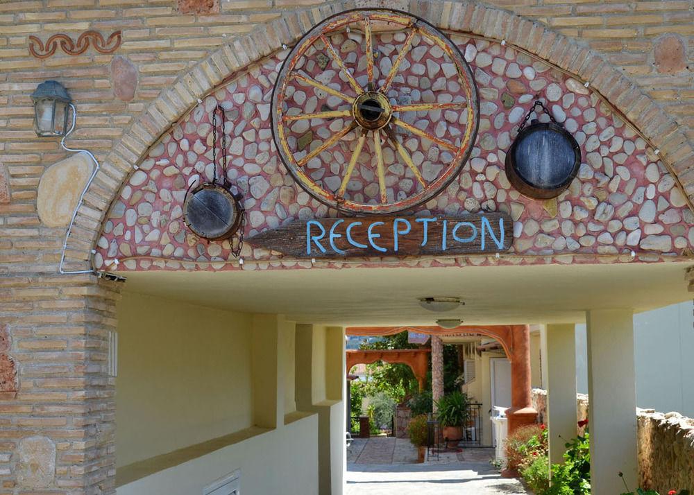 Mavrikos Hotel Planos  Exterior photo